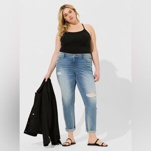 Torrid Distressed Boyfriend Straight Mid-Rise Jeans Women’s size 12 31 Large
